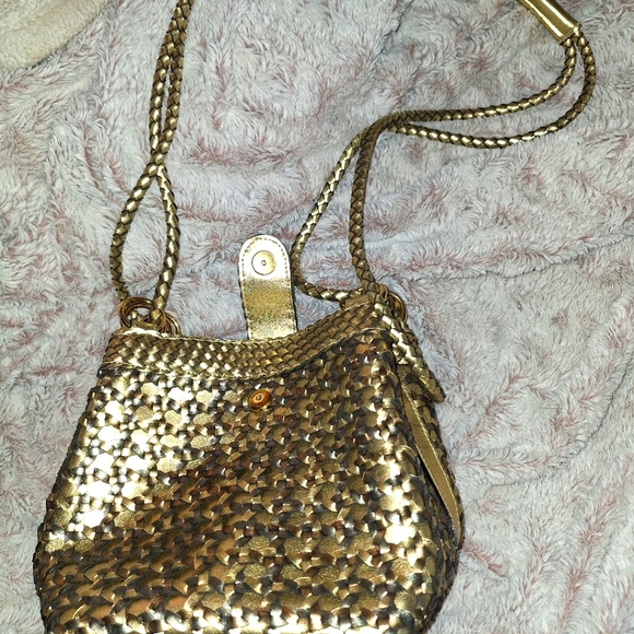 Handbags - She's gorgeous NWOT Crossbody